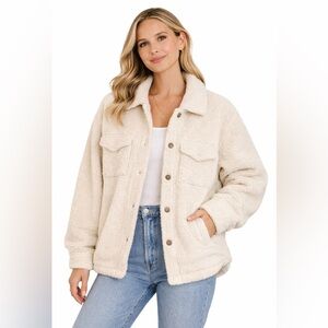 Rylee + Cru Women’s oversized Sherpa jacket S